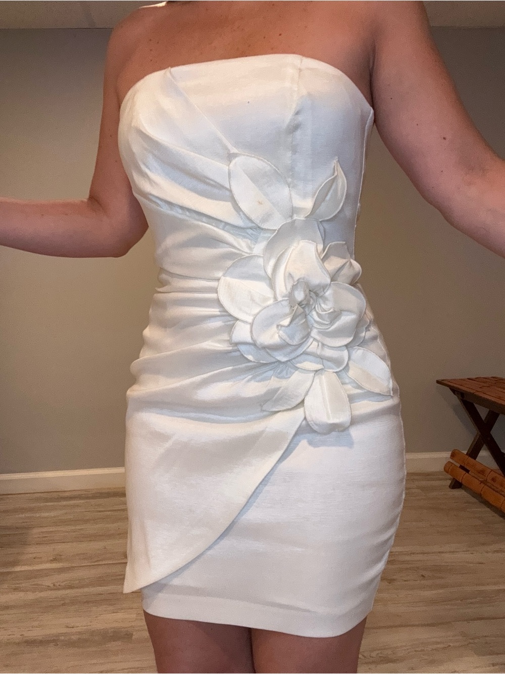 Cache White Strapless Mini Dress with Floral Appliqué